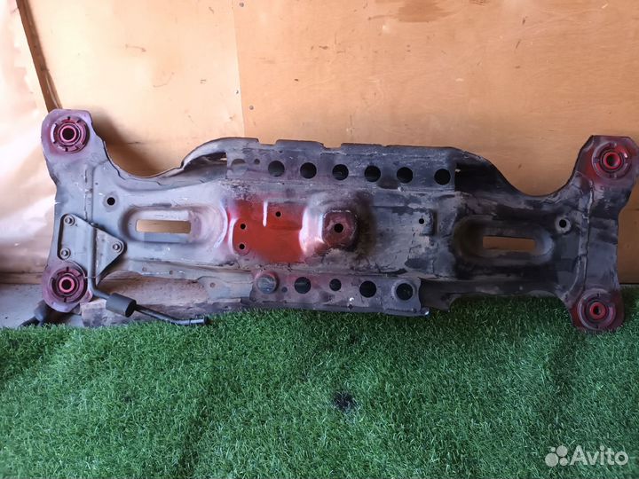 Подрамник задний Toyota Camry ACV30