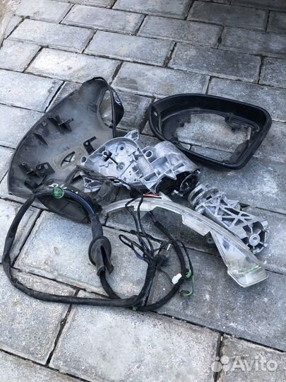 Корпус левого зеркала на volkswagen passat в8