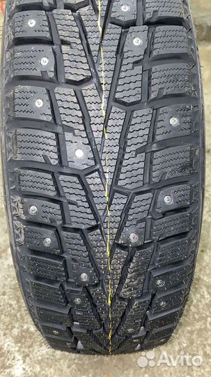 Roadstone Winguard WinSpike 185/65 R14 90T