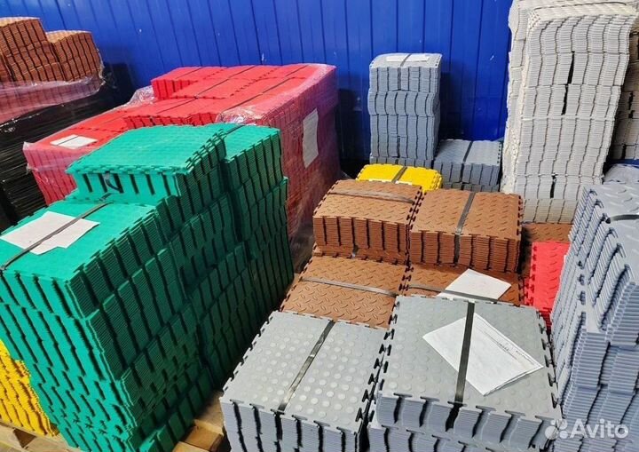 Модульная плитка пвх в фитнес зал