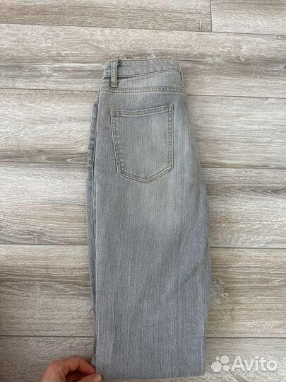 Джинсы женские