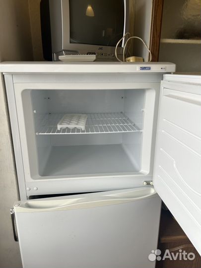 Холодильник атлант бу