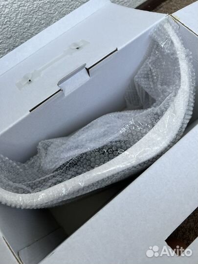 Пылесос-подставка для маникюра с подушкой