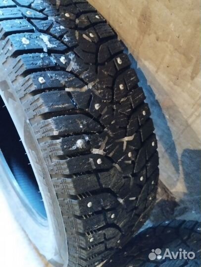 Bridgestone Blizzak Spike-02 195/65 R15 92T