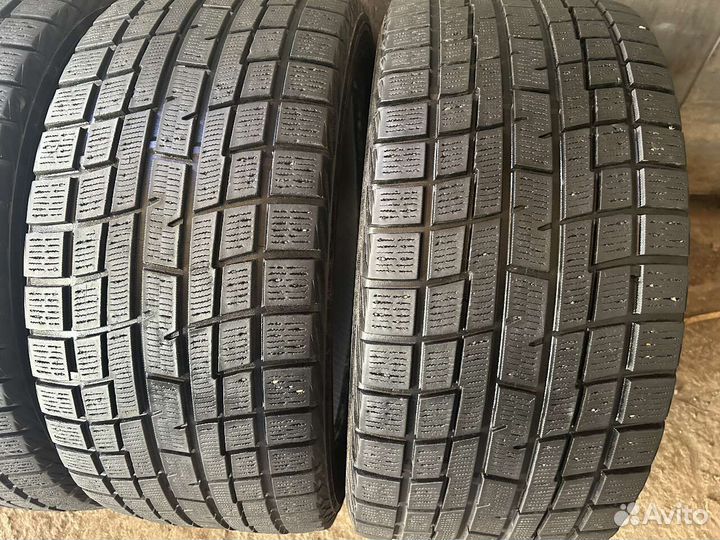 Yokohama Ice Guard IG30 255/40 R19