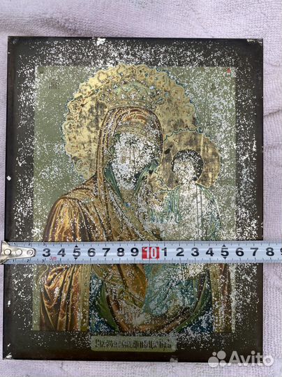 Икона накатка на железе в киоте