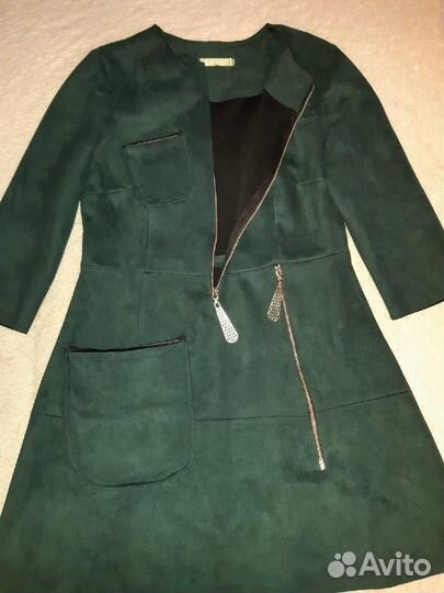 Женское велюровое платье