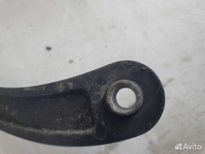 Поводок дворника Mazda 3 BL Z6A61564 2013