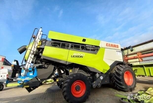 Комбайн Claas Lexion, 2021