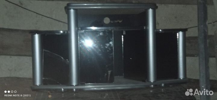 Подставка для телевизора