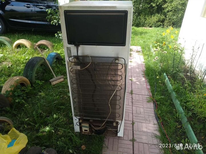 Холодильник Бирюса высота 142