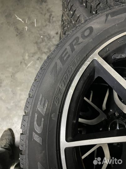 Pirelli Ice Zero 245/45 R18 100H