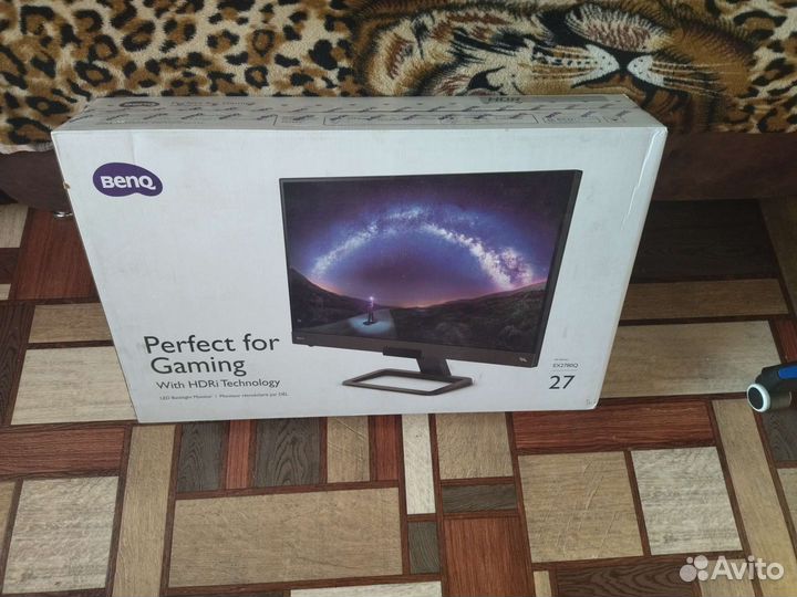 Монитор BenQ EX2780Q