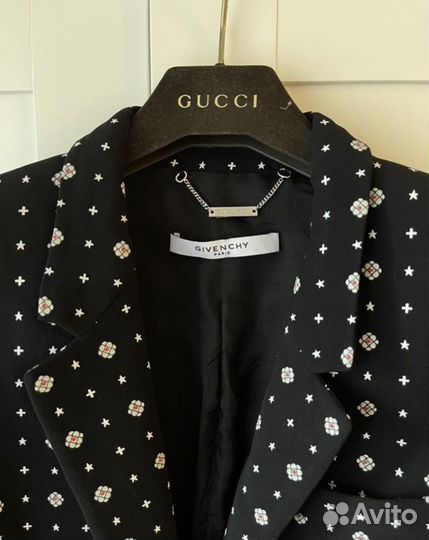 Пиджак женский Givenchy