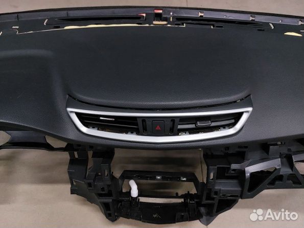 Торпедо и подушка безопасности Nissan Qashqai J11