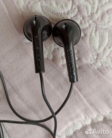 Наушники Samsung