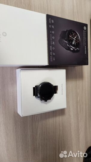 Часы Amazfit Stratos