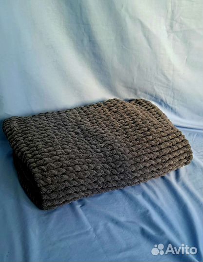 Мягкий плед ручной работы