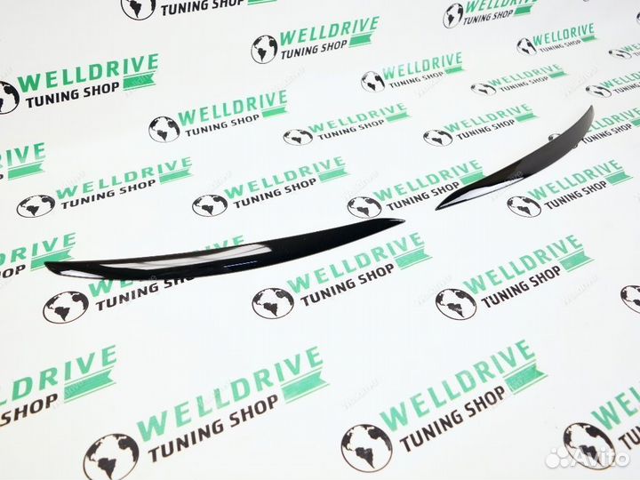 Реснички BMW 3 E90 M3 E92 E93 черные