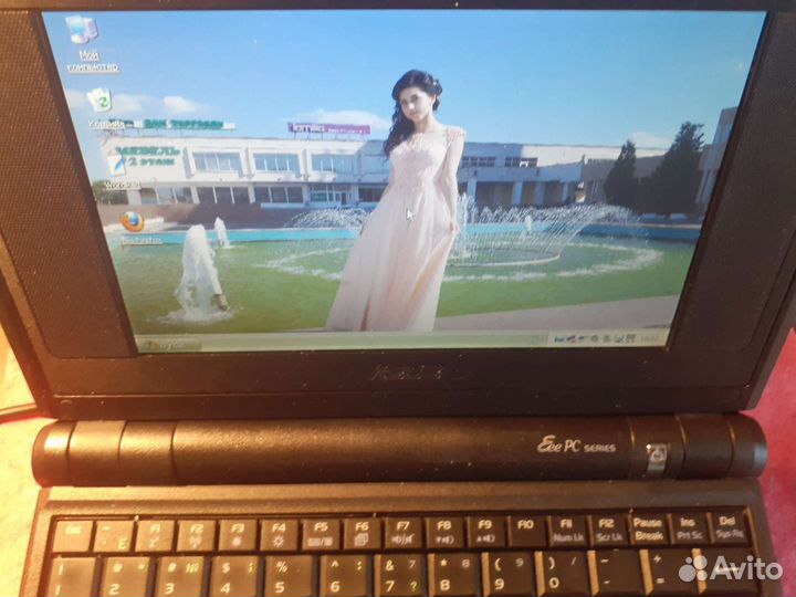 Нетбук asus