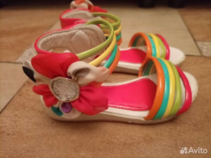 Босоножки для девочки