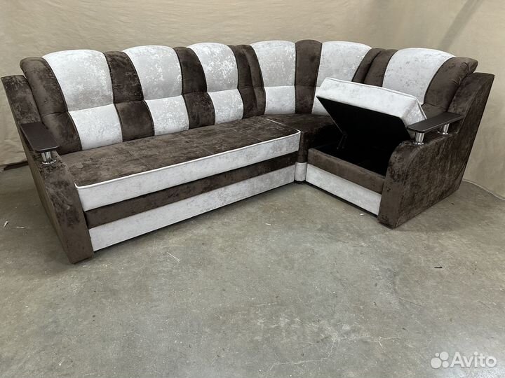 Угловые диваны новые