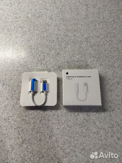 Переходник Apple Lightning 3.5mm