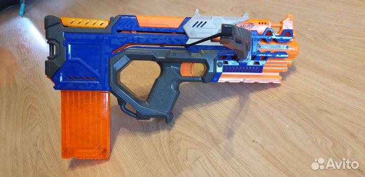 Бластеры Nerf кроссболт, стронгарм