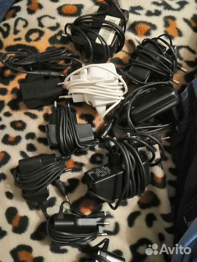 Зарядное устройство для телефонов