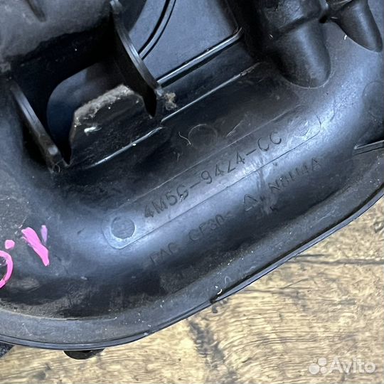 Впускной коллектор Ford Focus 1.6