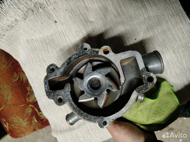 Водяная помпа на Газель