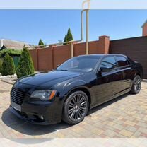 Chrysler 300C 3.6 AT, 2012, 175 000 км, с пробегом, цена 1 700 000 руб.