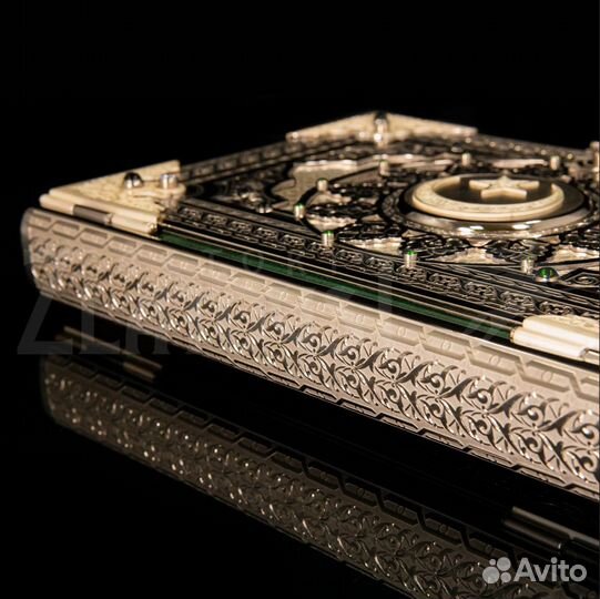 Коран подарочный золотой