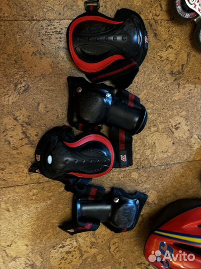 Ролики детские раздвижные 33-36 с защитой и шлемом