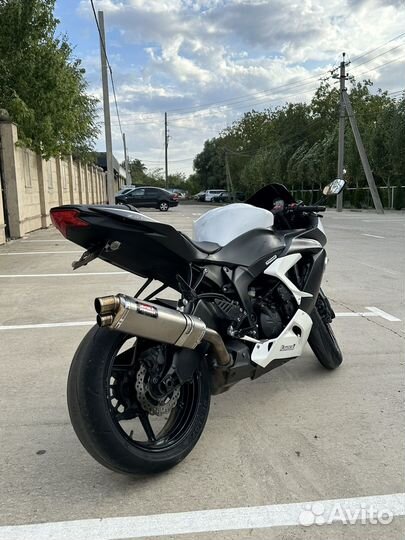 Kawasaki zx6r 636