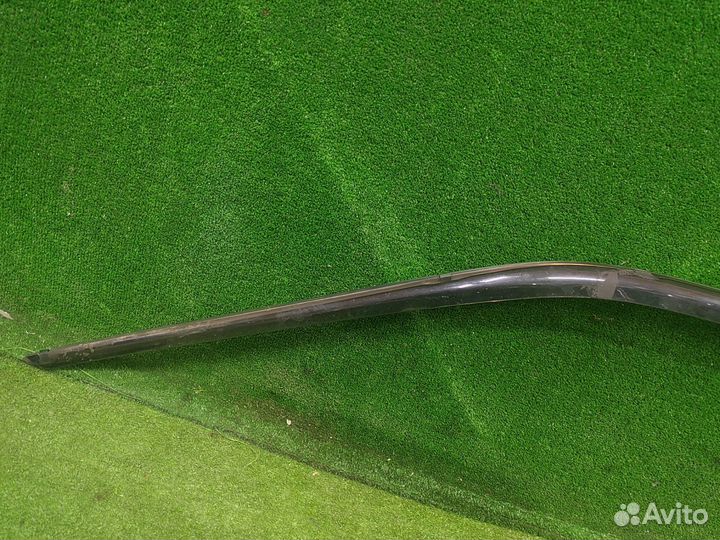 Ветровик передний левый Toyota Mark II JZX100