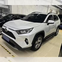 Toyota RAV4 2.0 CVT, 2021, 27 400 км, с пробегом, цена 2 298 000 руб.