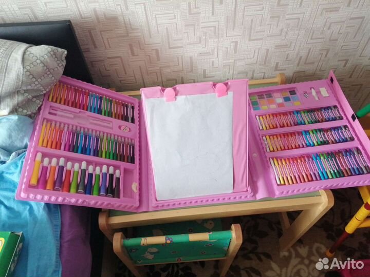 Набор для рисования в чемоданчике
