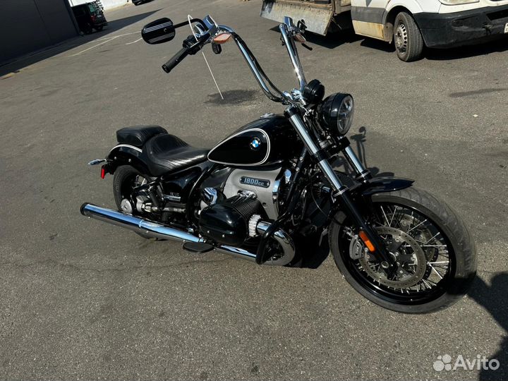 Мотоцикл BMW R18