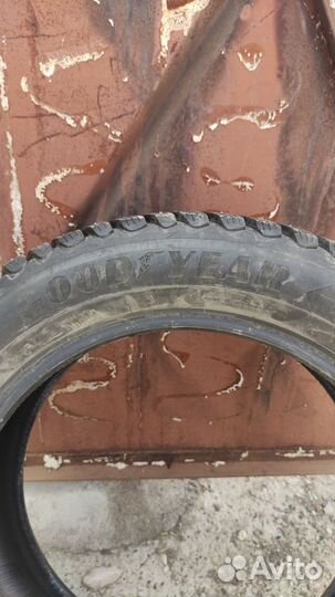 Goodyear UltraGrip Ice Arctic SUV 245/55 R19 103T
