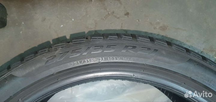 Pirelli Winter Sottozero 3 275/35 R21 и 315/30 R21 105V