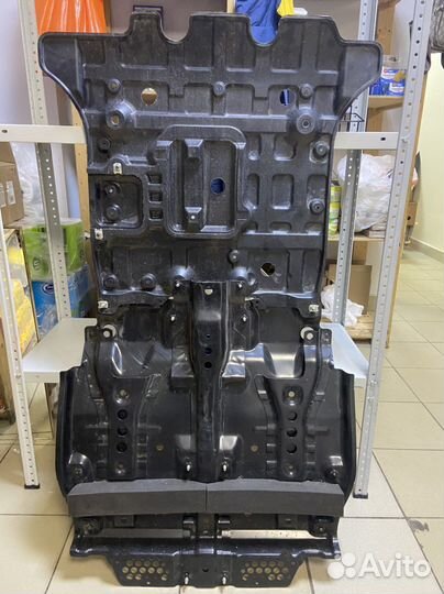 Защита Двигателя двс Тойота Ланд Крузер 200