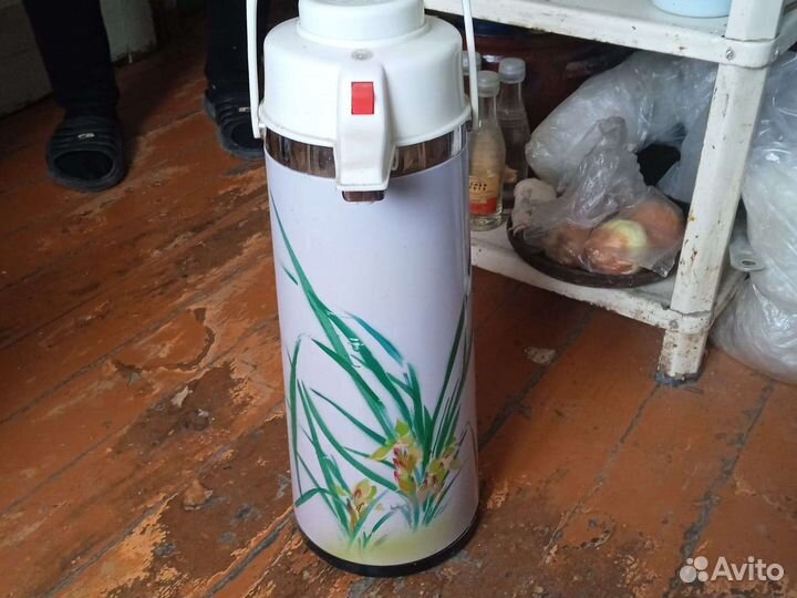 Термос с помпой