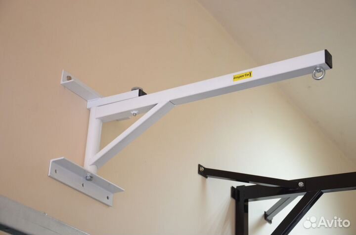 Подвес для боксерского мешка поворотный