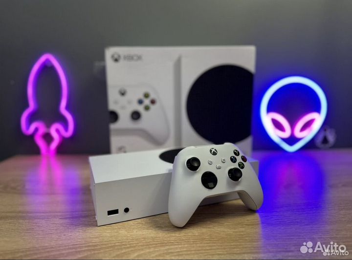 Игровая приставка Xbox series S