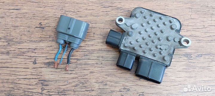 Блок управления вентилятором mitsubishi 1C17219700