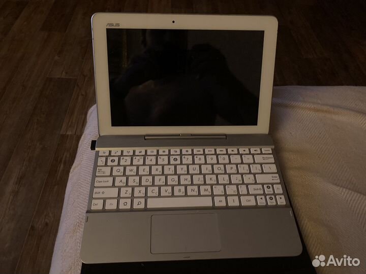 Планшет Asus Transformer Pad K018 (tf103cg)
