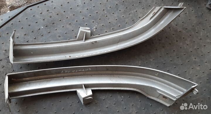 Ресничка под фару Опель Зафира А