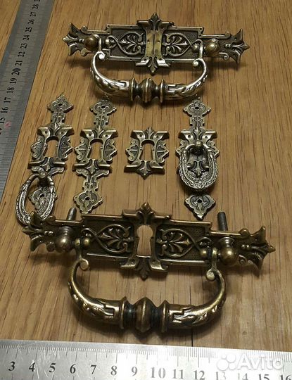 Комплект мебельных ручек для реставрации