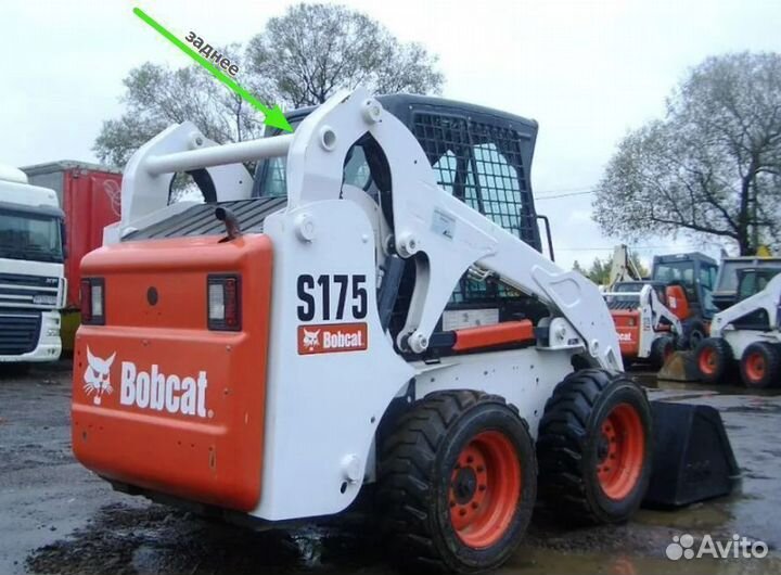 Заднее стекло на мини-погрузчик Bobcat S175